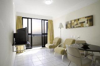 Apartment Cjc Short *